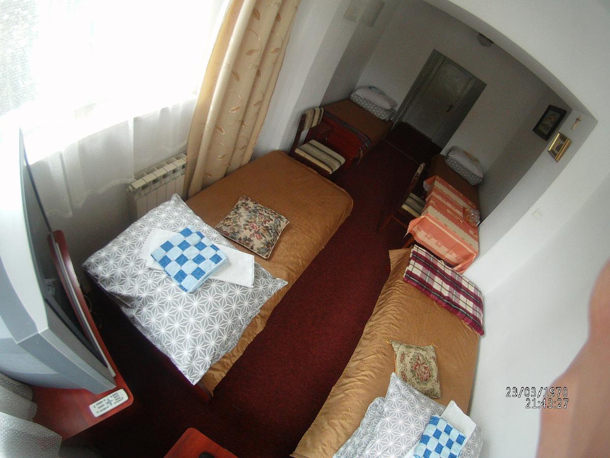 Bed and Breakfast Domy Wczasowe Tryumfy Крыница-Здруй Экстерьер фото