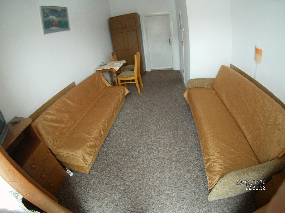 Bed and Breakfast Domy Wczasowe Tryumfy Крыница-Здруй Экстерьер фото